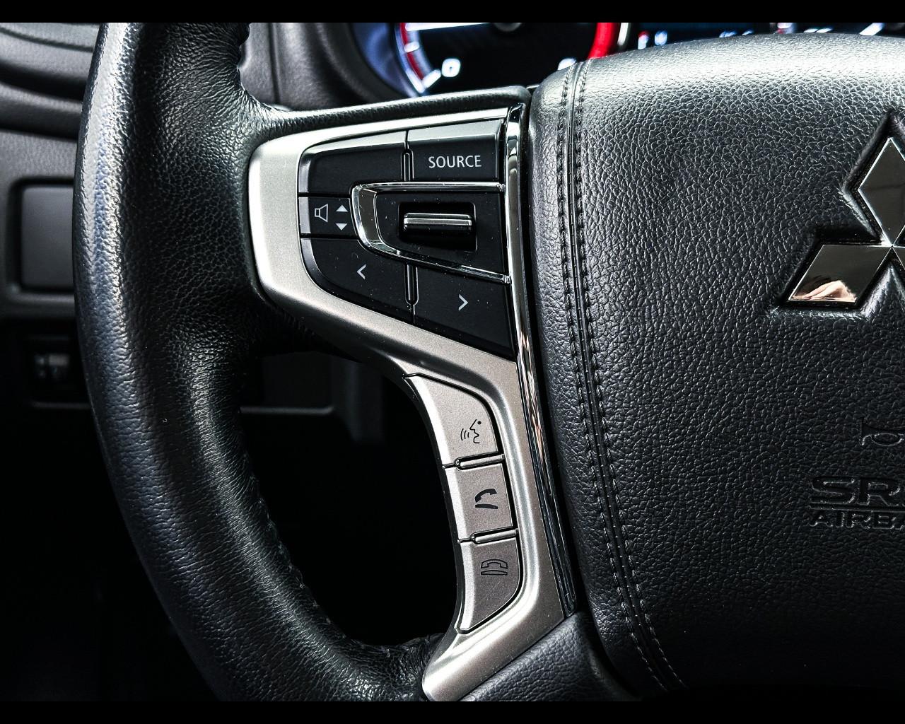 MITSUBISHI L200 2.3 D Club Cab 4x4 Easy Select Invite