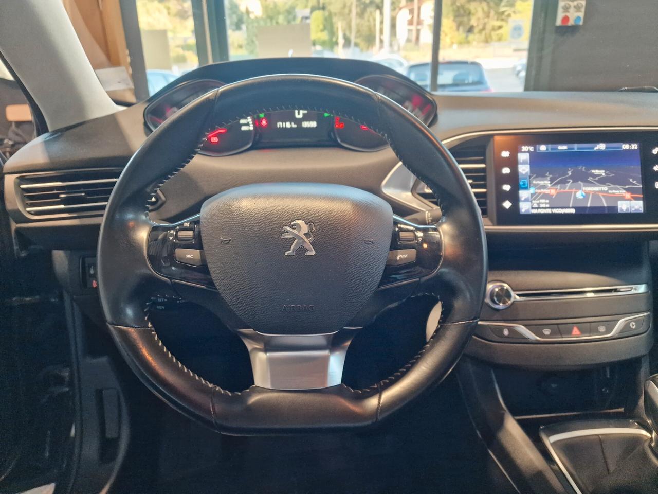 Peugeot 308 BlueHDi 100 S&S Business