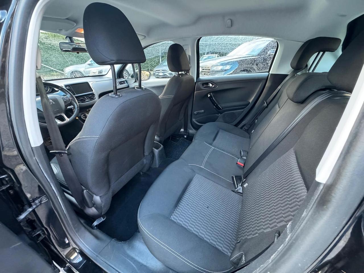 Peugeot 208 PureTech 82 5 porte Active