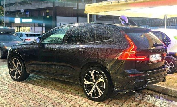 Volvo xc 60 T6 PLUG-IN AWD AUTO RECHARGE R-DESIGN