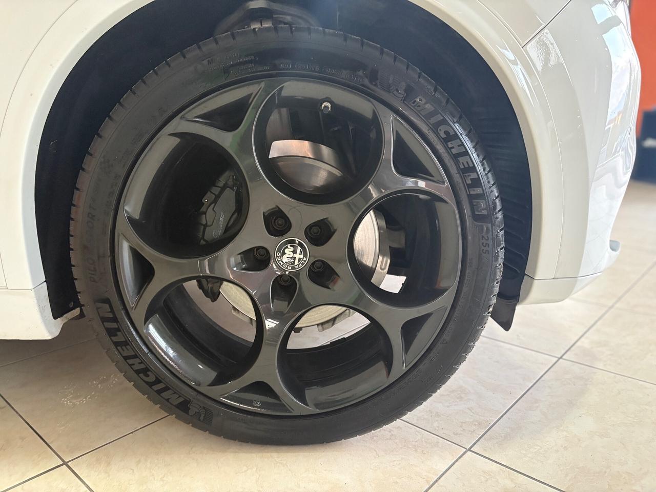 Alfa Romeo Stelvio 2.2 210 CV AT8 Q4 Estrema permute finanziamenti