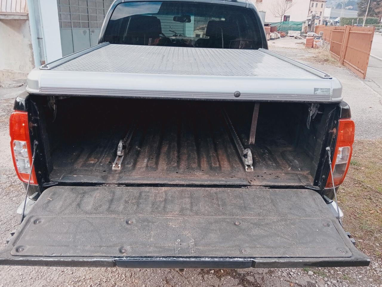 Nissan Navara 2.5 dCi 4 porte Double Cab SE