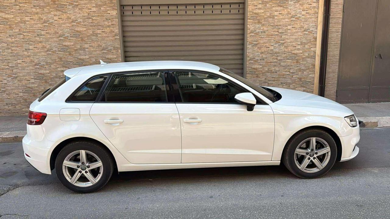 Audi A3 SPB 1.6 TDI Sport