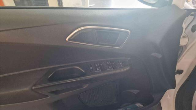 FORD B-Max 1.6 TDCi 95 CV Titanium BASSI CONSUMI GRANDI SPAZI