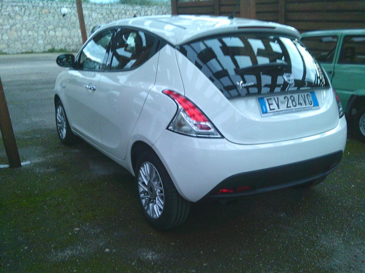 Lancia Ypsilon 1.3 MJT 16V 95 CV 5 porte S&S Gold