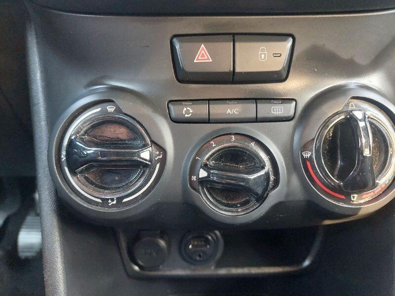 Peugeot 208 PureTech 82 5 porte Access