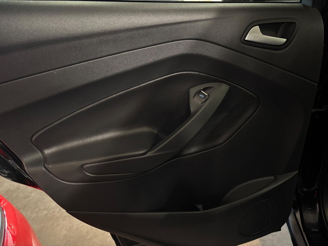 Ford Kuga 2.0 TDCI 4WD AUTOMATICA Titanium