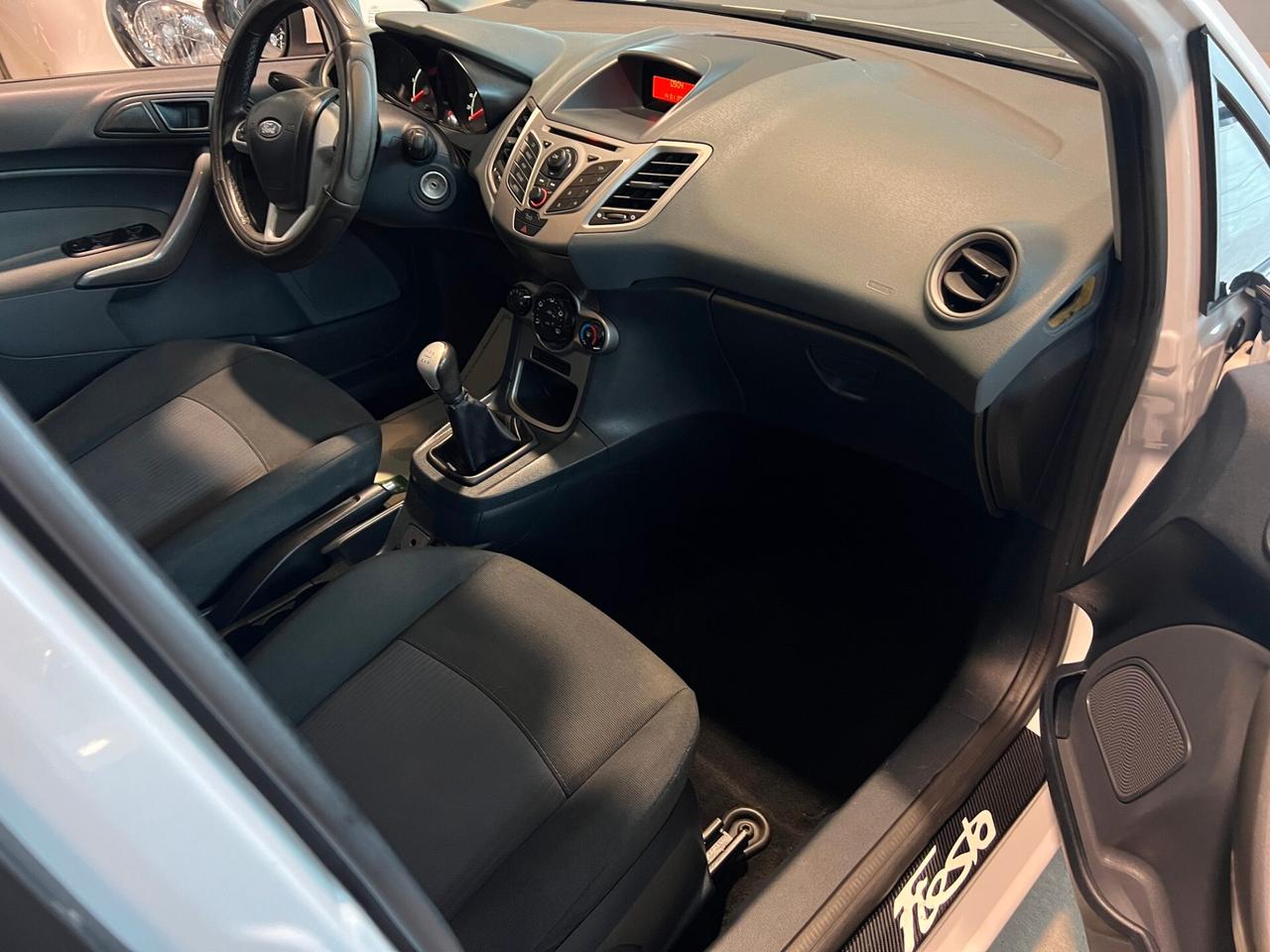 Ford Fiesta 1.6 TDCi 95 CV 5p. Titanium/OK NEOPATENTATI