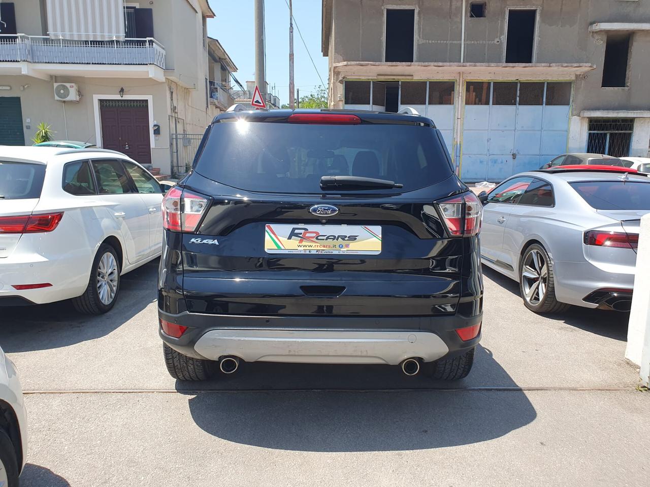 Ford Kuga 1.5 TDCI 120CV S&S 2WD Powershift ST-Line Business