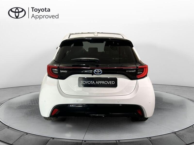 Toyota Yaris Yaris 1.5 Hybrid 5 porte Lounge AREA C FREE + SENSORI DI PARCHEGGIO