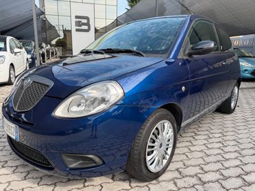 Lancia Ypsilon 3 Porte Ypsilon 1.2 8v New Oro IDONEA NEOPATENTATI