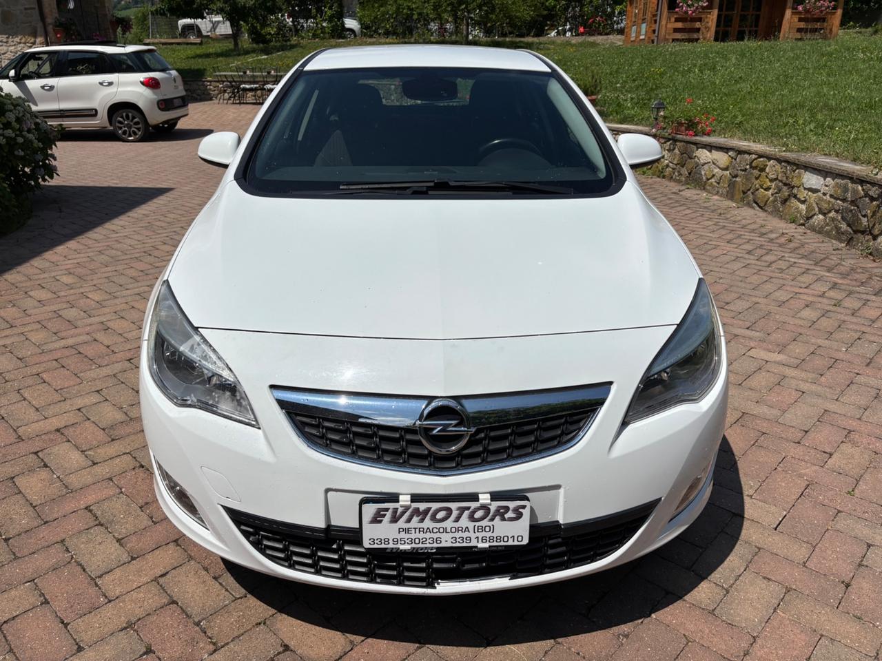 Opel Astra 1.4 Turbo 140CV 5 porte Cosmo
