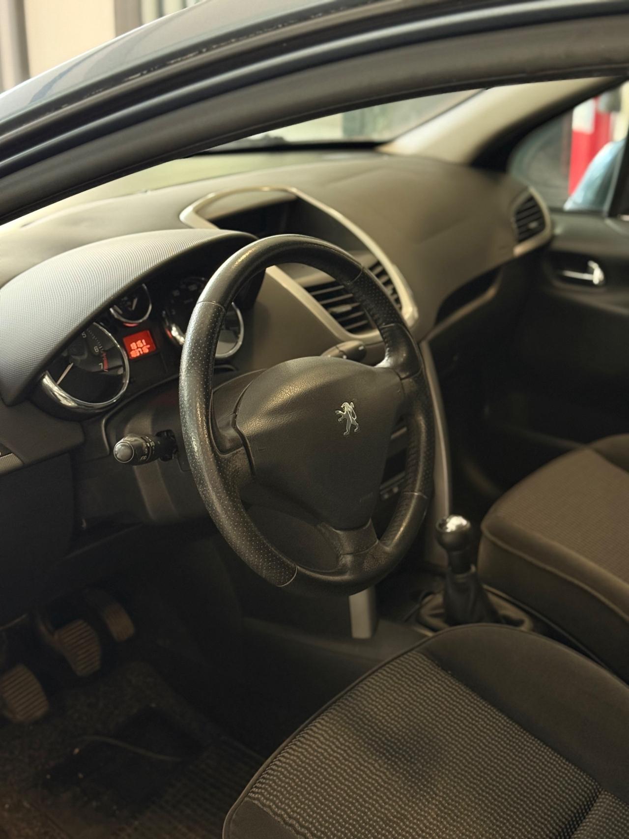 Peugeot 207 1.4 88CV 5p. XS