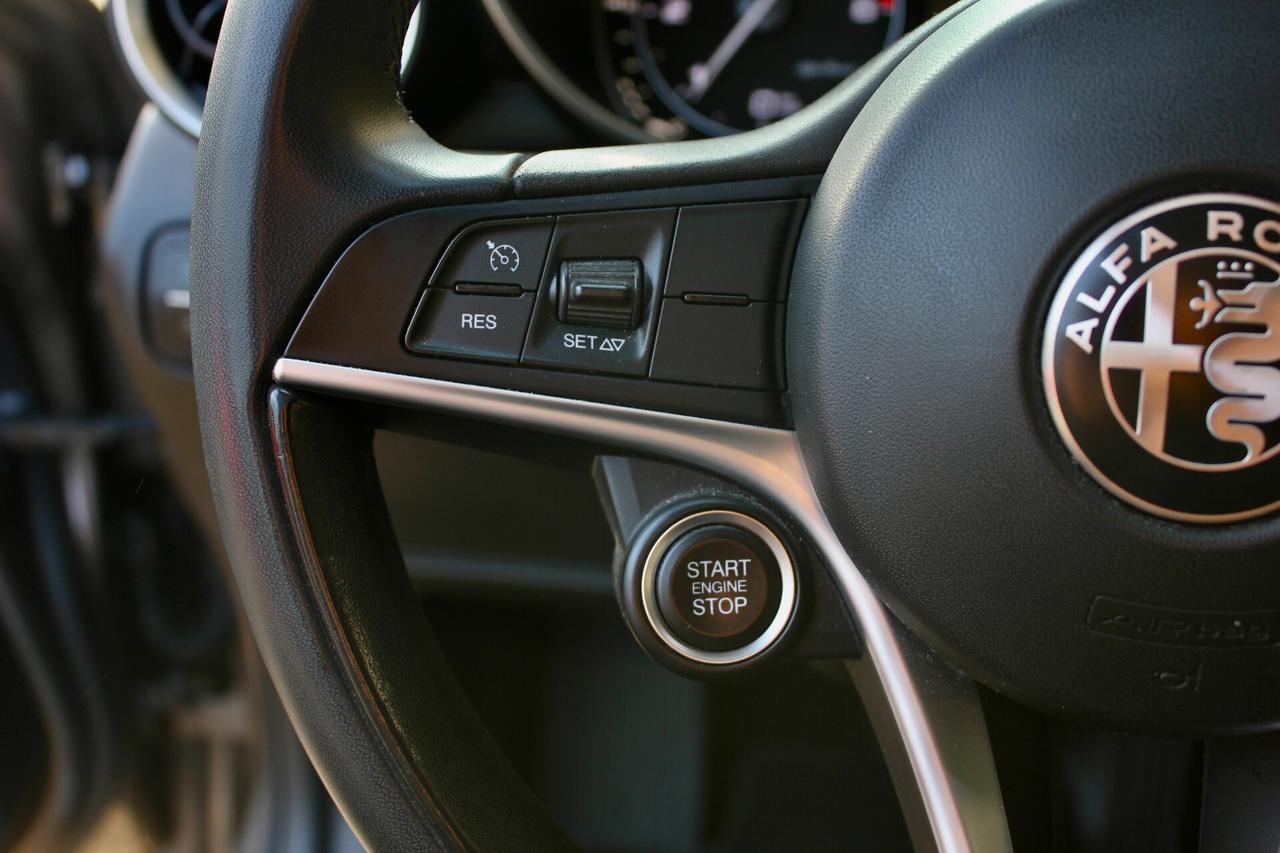 Alfa Romeo Giulia 2.2 Turbodiesel 150 CV AT8 Business