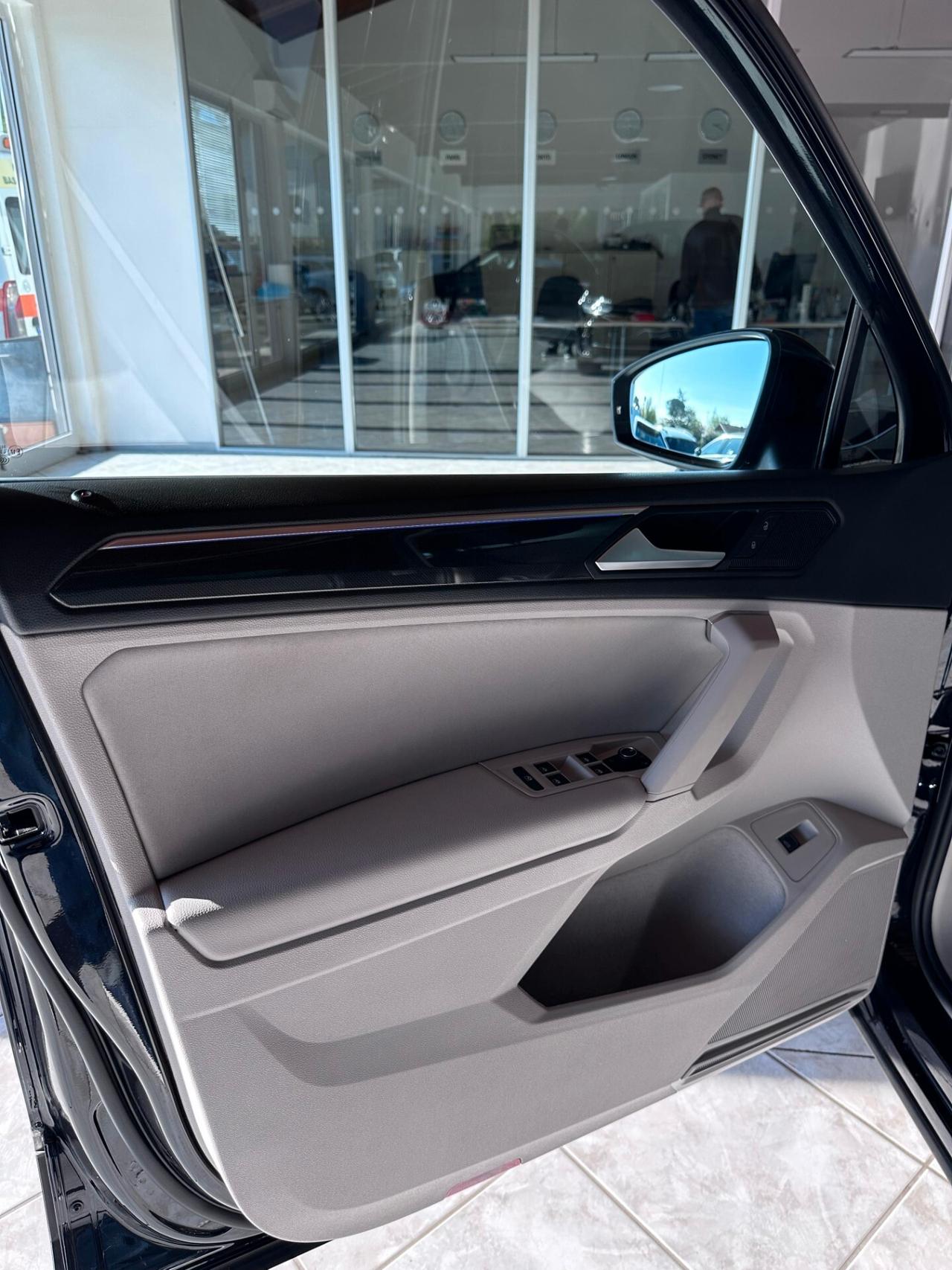 Volkswagen Tiguan 2.0 TDI 200 CV SCR DSG 4MOTION Elegance