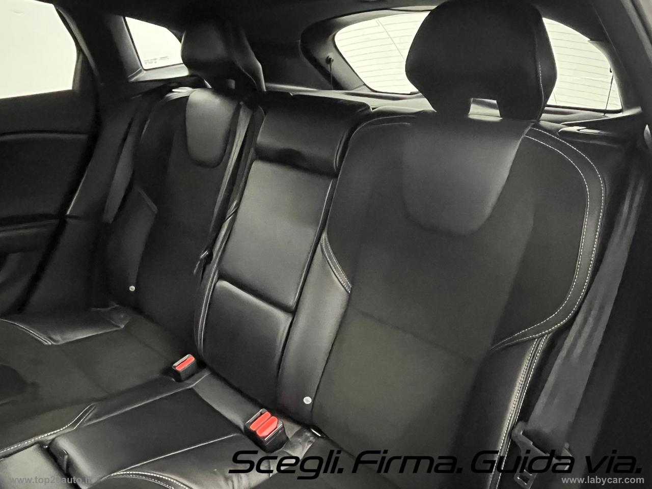 VOLVO V40 D2 R-design FARI LED|DOPPIO SCARICO