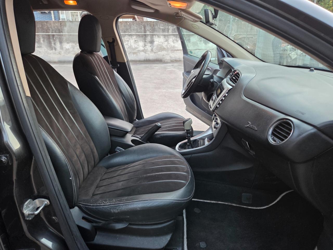 Lancia Delta 1.6 MJT DPF Platino