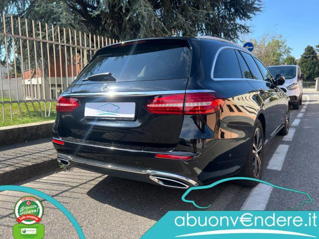 MERCEDES-BENZ E 220 d Mild hybrid 4Matic Auto Sport