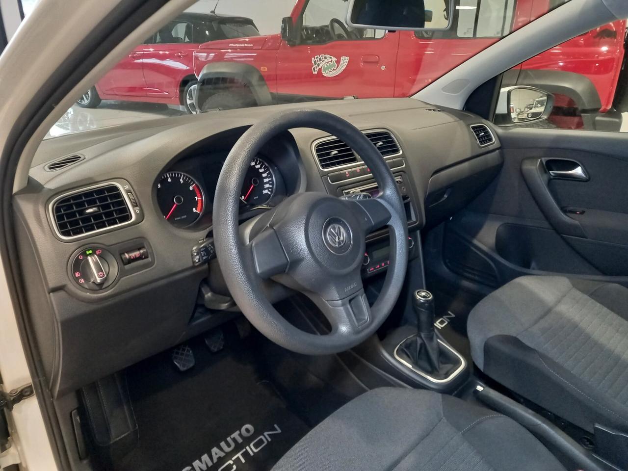Volkswagen Polo 49.000 km VENDUTA