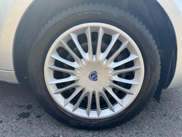 LANCIA Ypsilon 1.2 69 CV 5 porte Elefantino