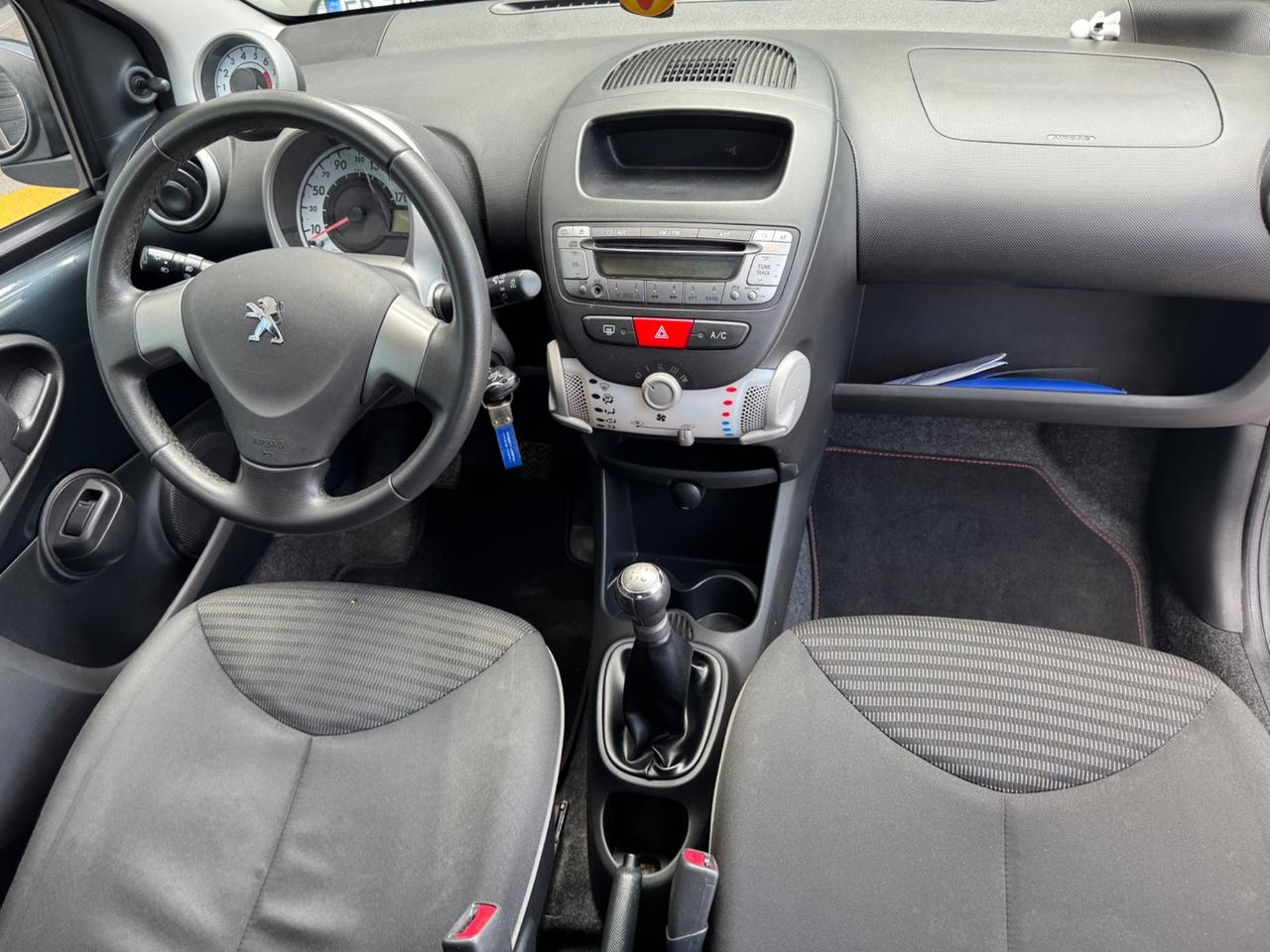 Peugeot 107 1.0 68CV 5p. 2012