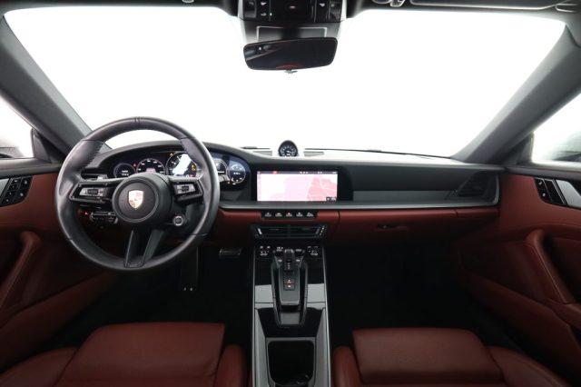 PORSCHE 911 911 Carrera 4S