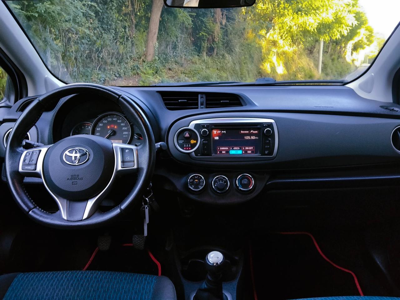 Toyota Yaris 1.0 5 porte Active