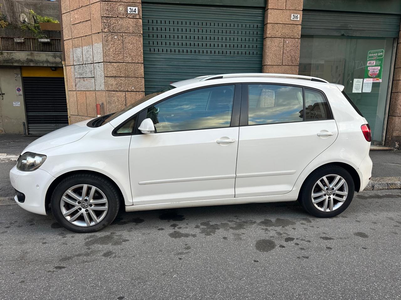 Volkswagen Golf Plus 1.6 TDI DPF Highline Euro 5B