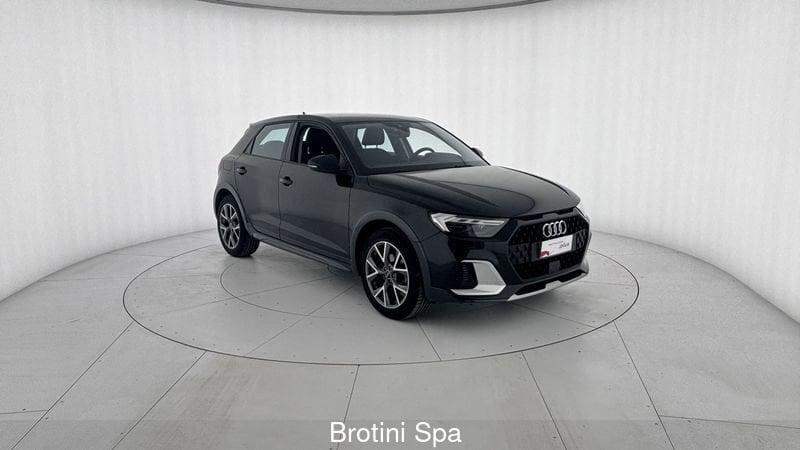 Audi A1 citycarver 30 TFSI S tronic Admired