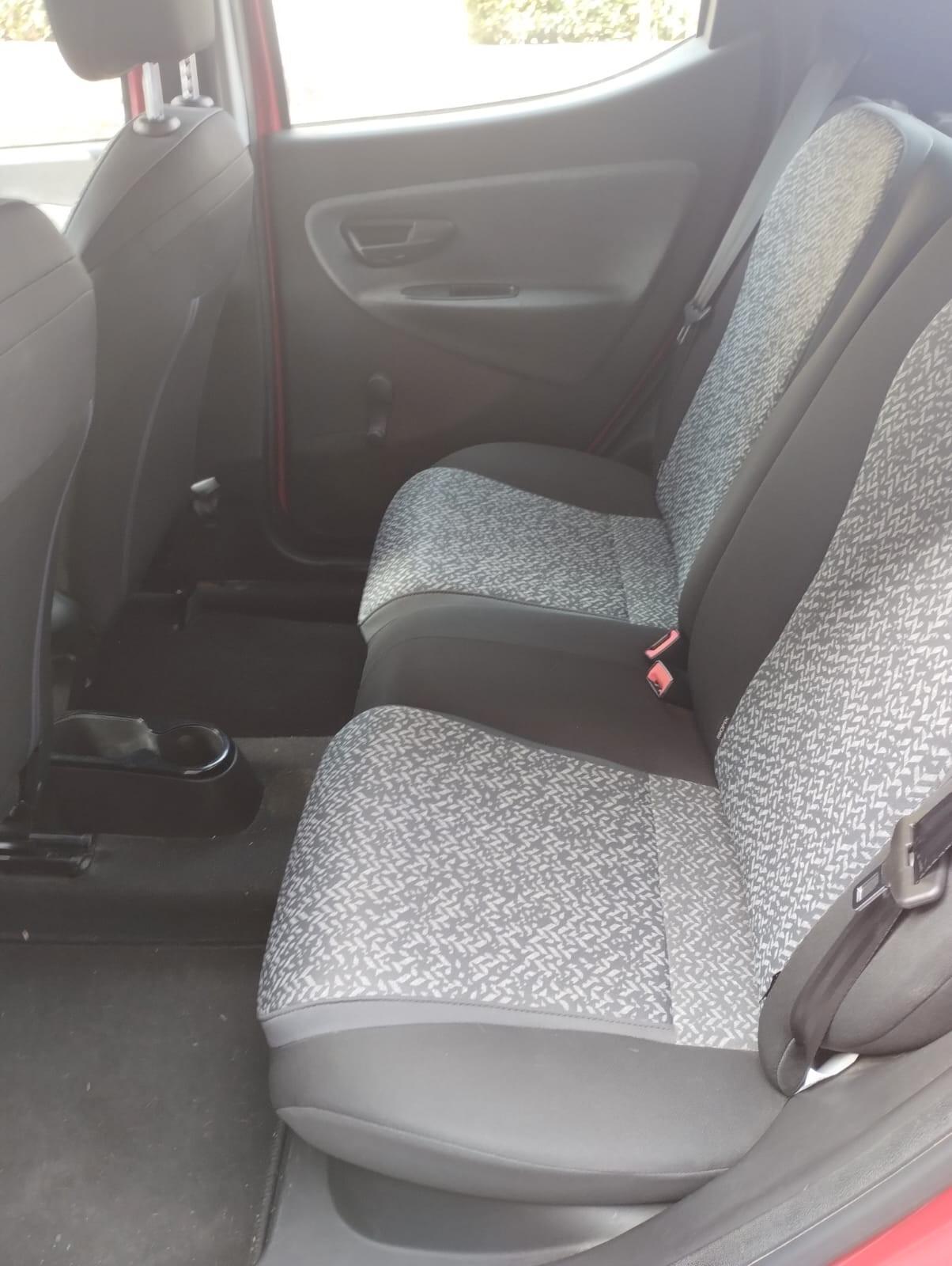 Lancia Ypsilon 1.2 69 CV 5 porte S&S Platinum