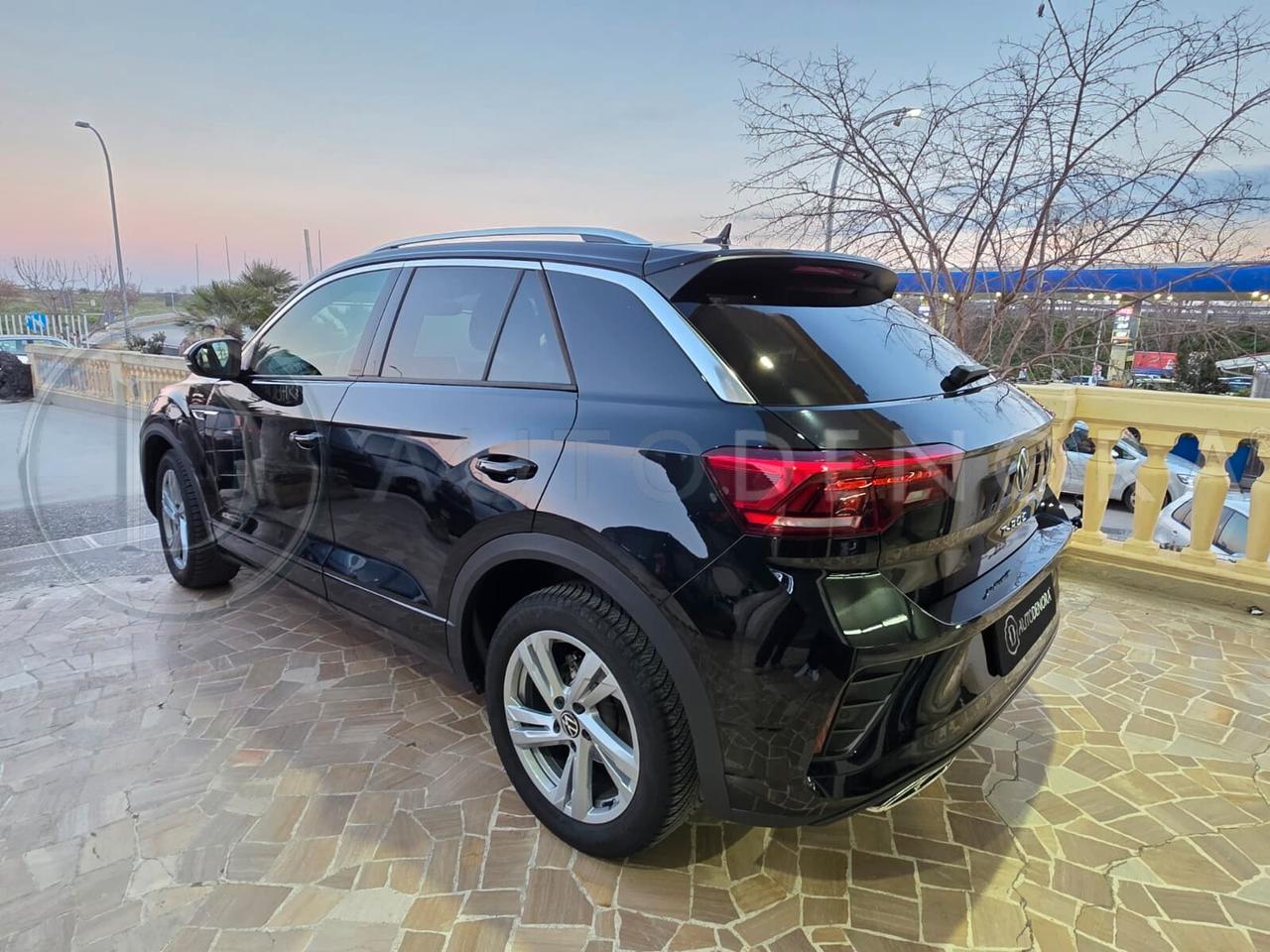 Volkswagen T-Roc 2.0 TDI SCR 150 CV DSG R-Line#LED#NAVI#CARPLAY#CAM#ALCANTARA#GANCIO TRAINO