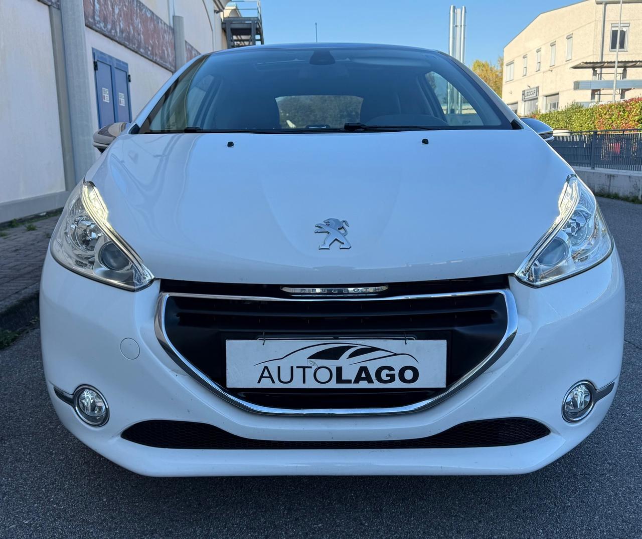 Peugeot 208 1.6 e-HDi 92 CV Stop&Start 3 porte Allure