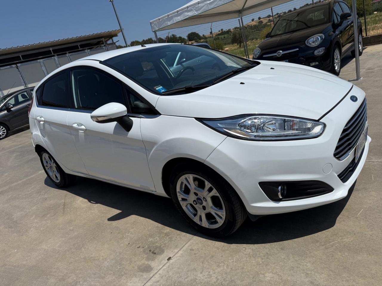 Ford Fiesta 1.5 TDCi 75CV 5 porte Titanium