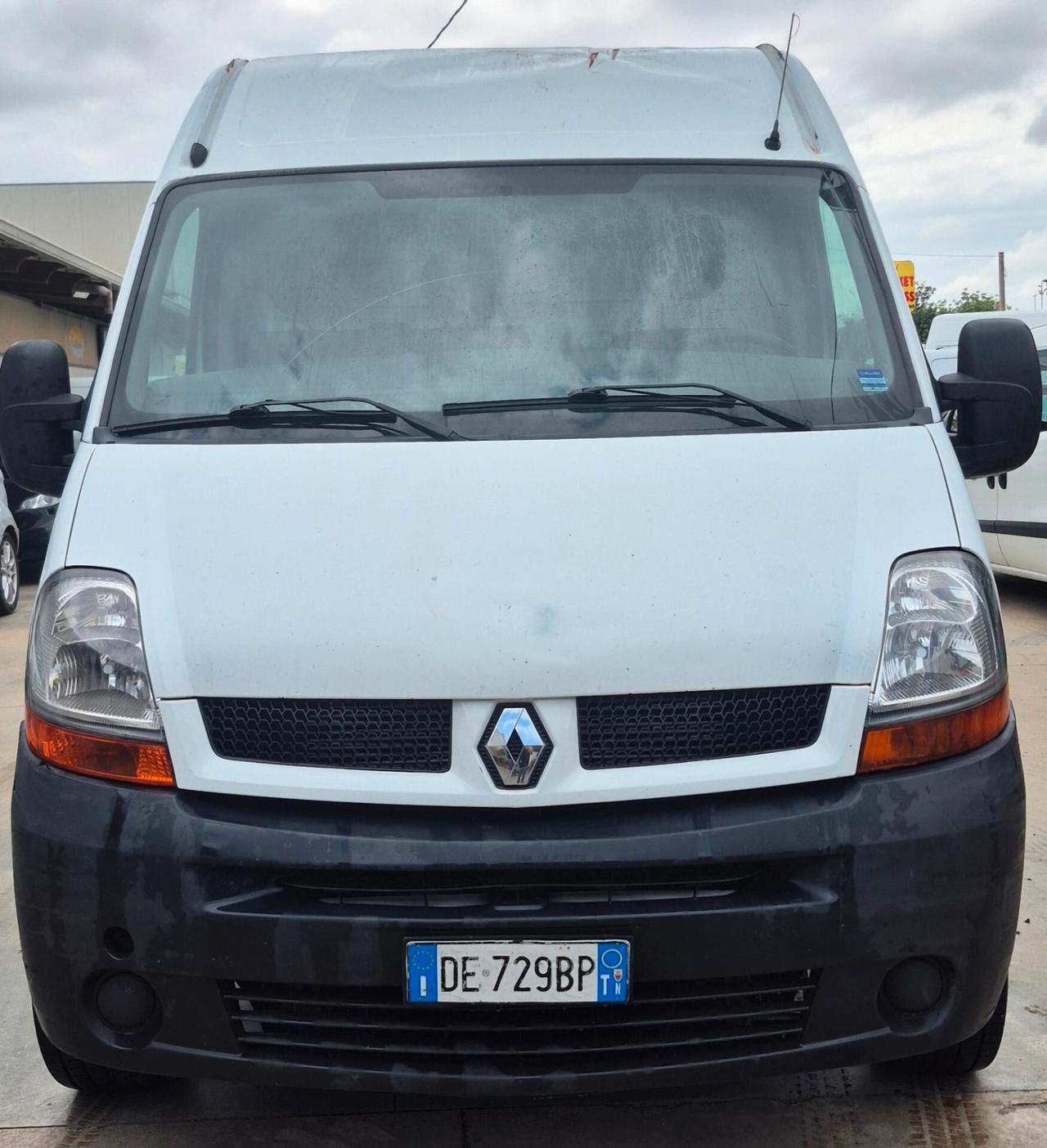 Renault master