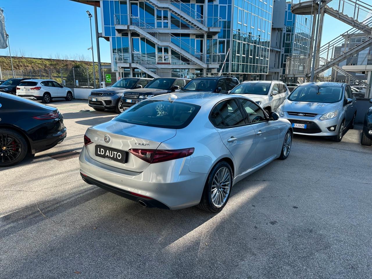 Alfa Romeo Giulia 2.2 Turbodiesel 180 CV AT8 Business Sport Launch Ed.