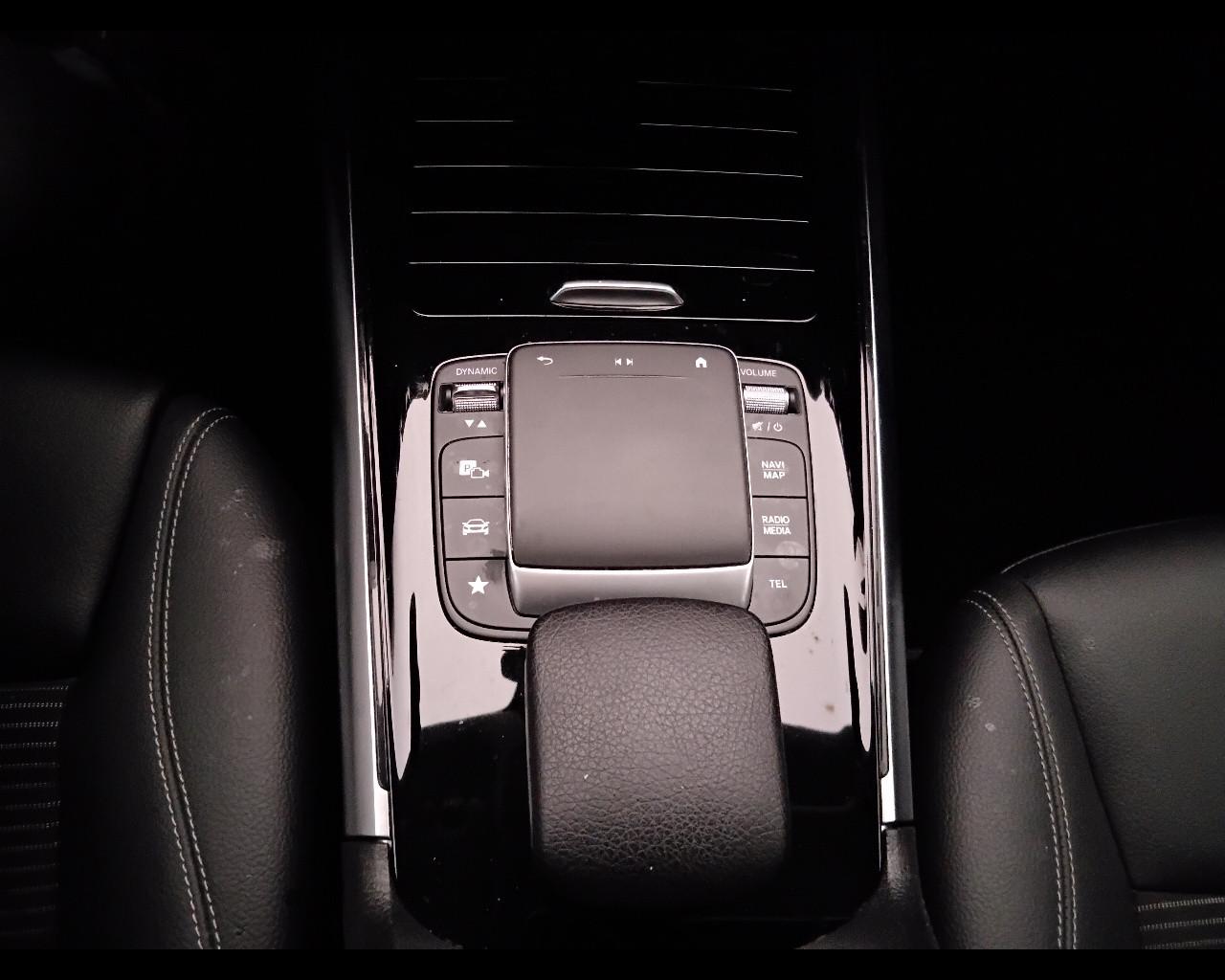 Mercedes-Benz Classe B - W247 2018 - B 180 d Sport Plus auto