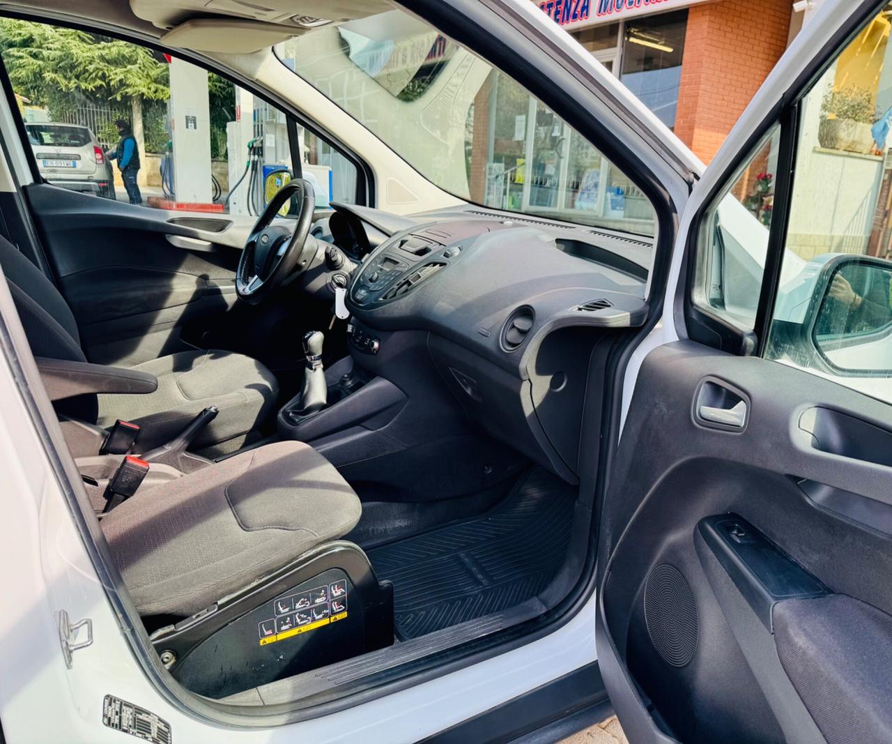 Ford Transit Courier 1.5 TDCi 75CV Van Trend