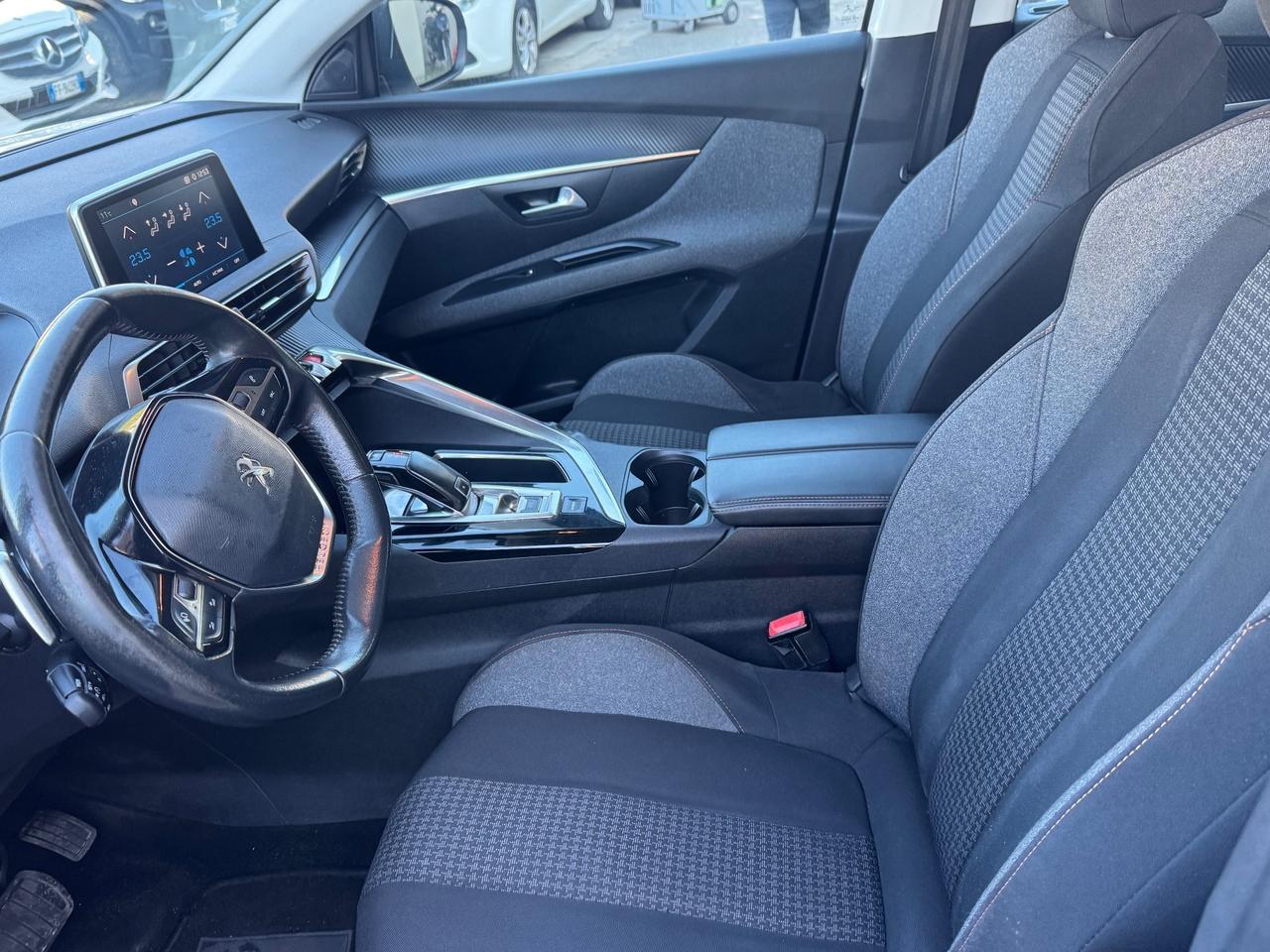 Peugeot 5008 BlueHDi 130 S&S EAT8 Business