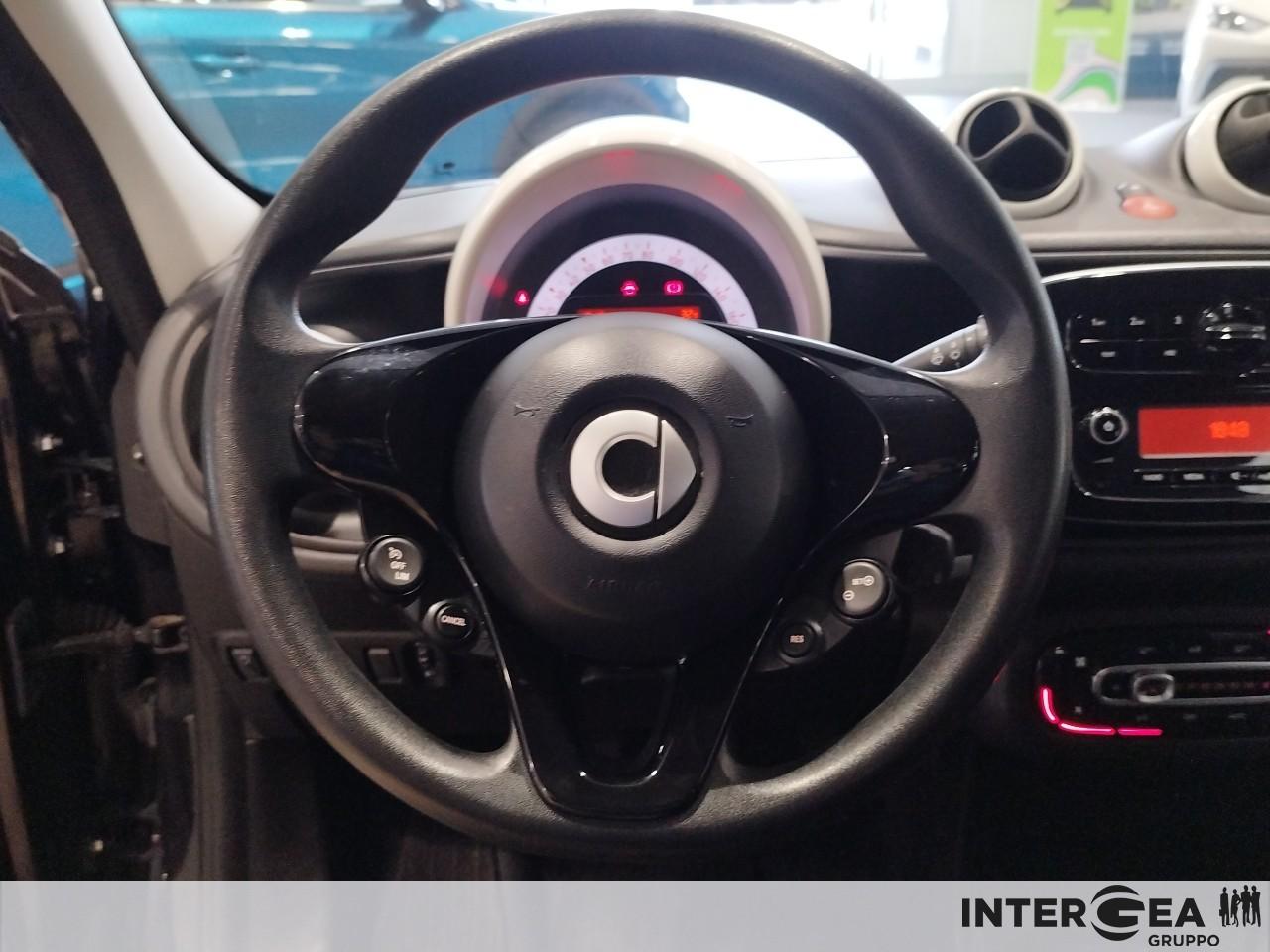 SMART Forfour 1.0 Superpassion 71cv