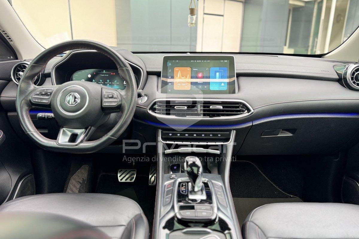 MG HS 1.5T-GDI AT Luxury