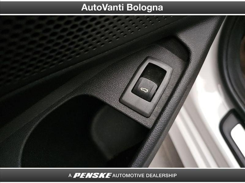 BMW Serie 3 320d Touring Xdrive mhev 48V auto