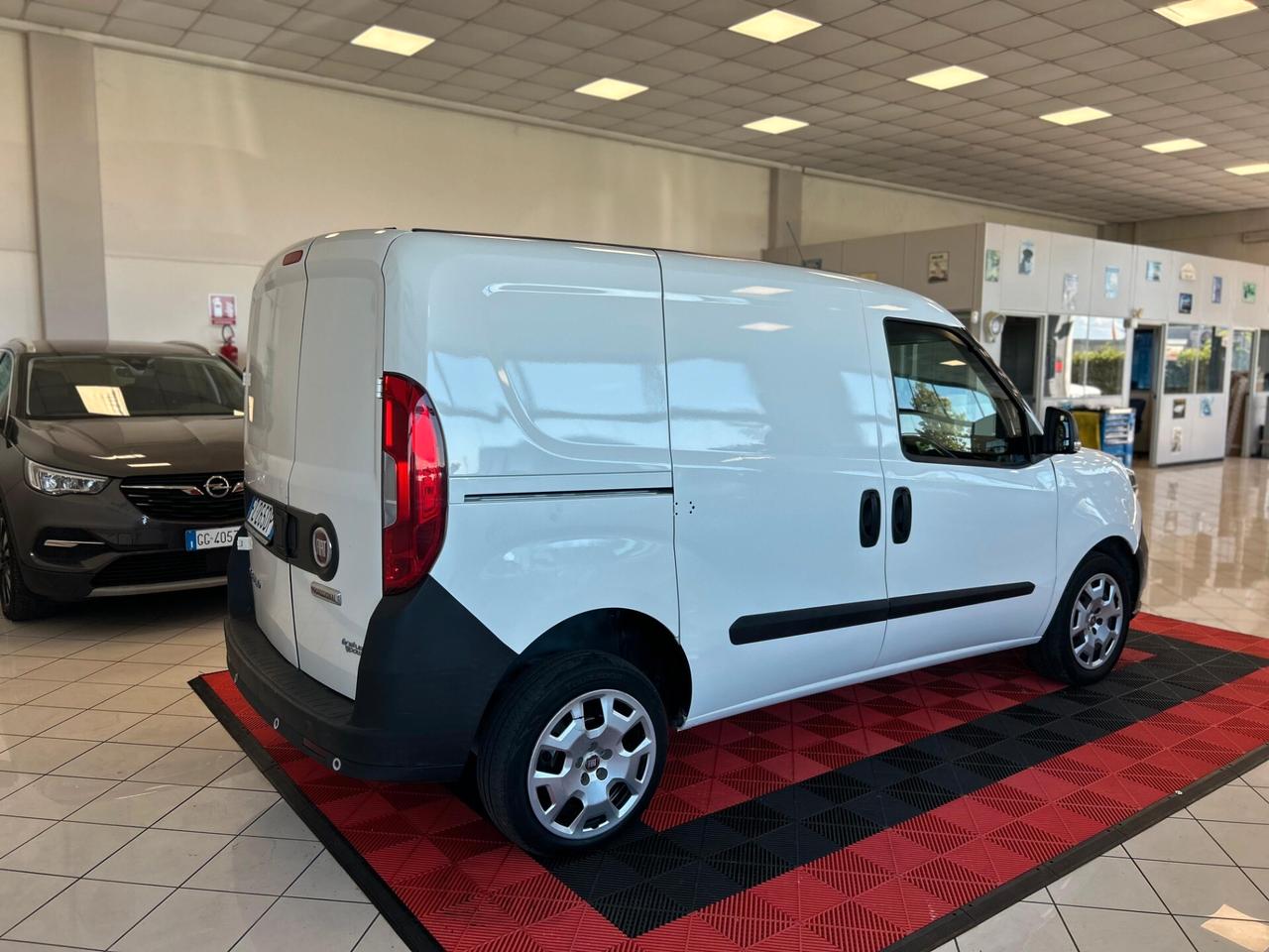 Fiat Doblo Doblò 1.4 T-Jet Natural Power PC-TN Cargo Lamier. SX 3 posti