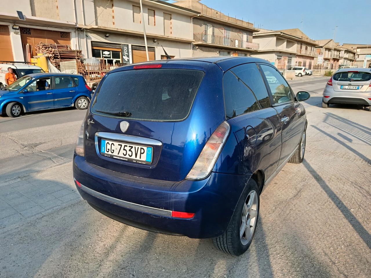Lancia Ypsilon 1.3 MJT 75 CV Argento