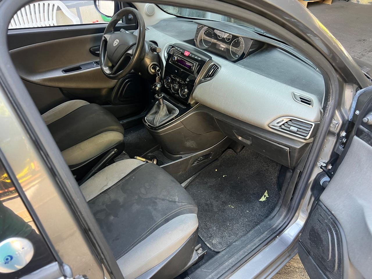 Lancia Ypsilon 1.2 5 porte GPL Ecochic Gold 2014