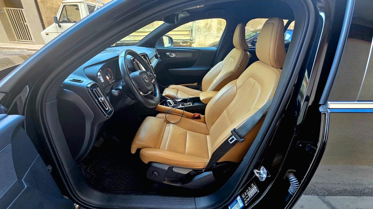 VOLVO XC40 T5 Recharge Plug-in Hybrid INSCRIPTION AWD