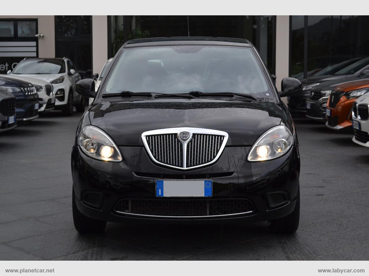 LANCIA Ypsilon 1.3 MJT 75 CV New Oro