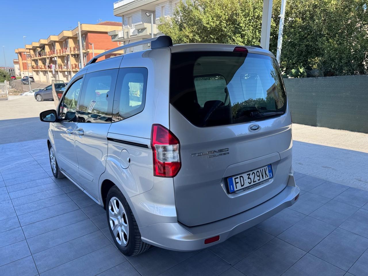 Ford Tourneo Courier 1.5 TDCI 95 CV Plus