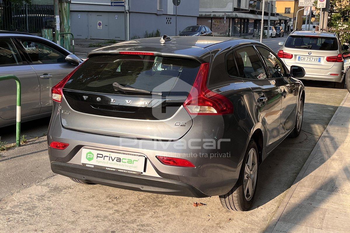 VOLVO V40 D2 1.6 R-design Momentum