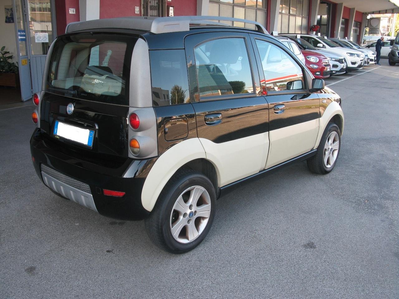 Fiat Panda 1.3 MJT 16V 4x4 Cross