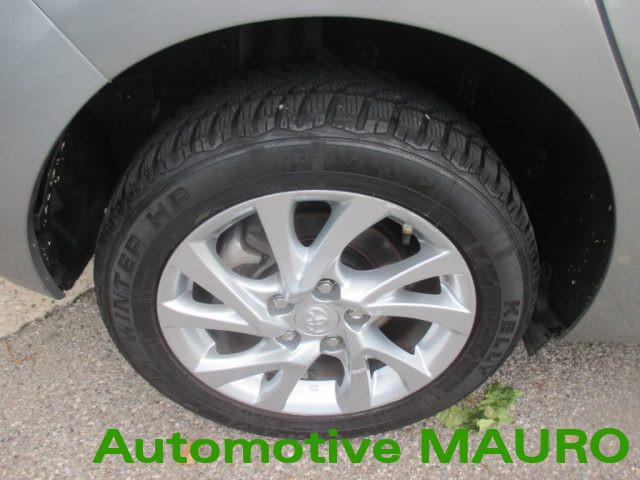 TOYOTA Auris 1.8 Hybrid Cool